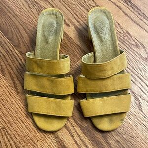 Handmade suede and leather yellow straps sandals with 1.5 inch block heel